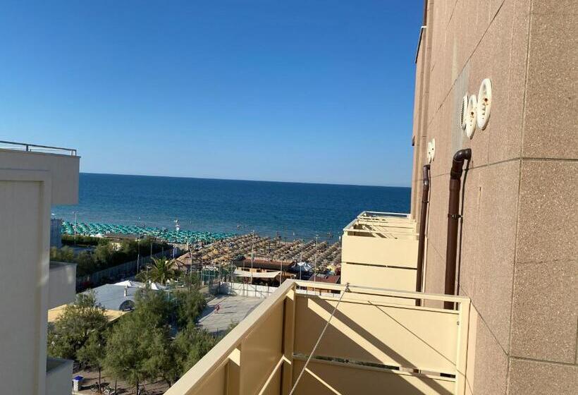 חדר אקונומי, Nettuno