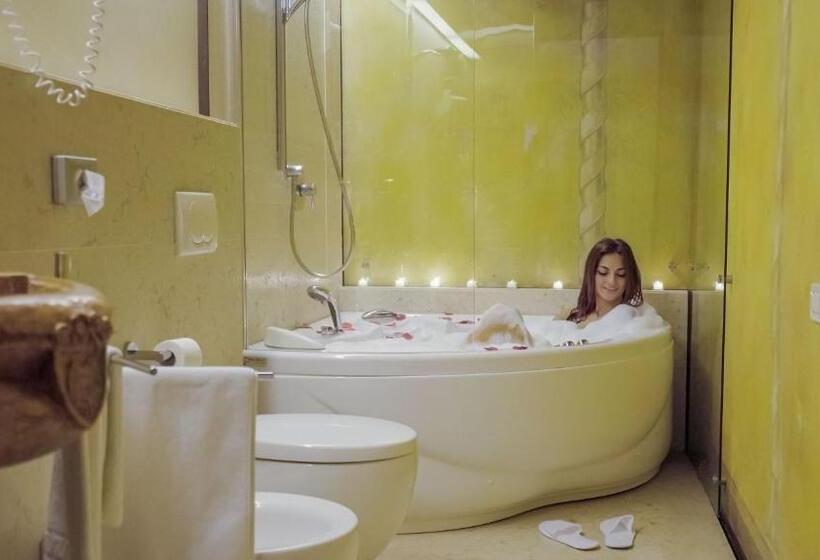 로얄 스위트, Relais Castello Bevilacqua