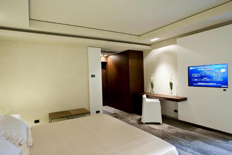 غرفة سوبيريور, Romano House