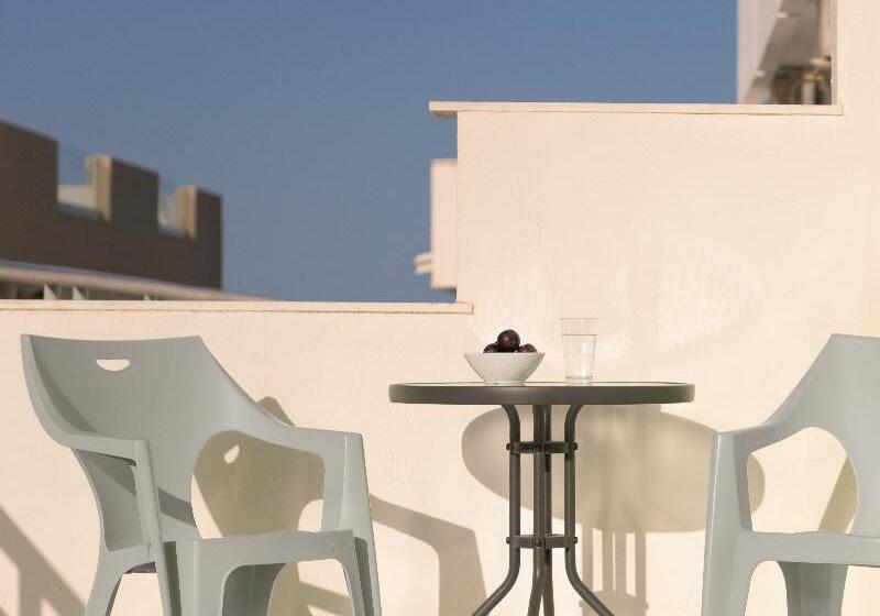 חדר סטנדרט, Sergios