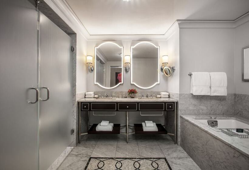 سوییت لوکس, Waldorf Astoria Chicago