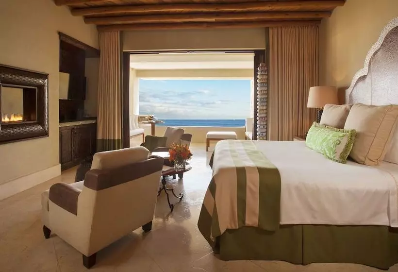 اتاق لوکس با چشم‌انداز دریا, Waldorf Astoria Los Cabos Pedregal