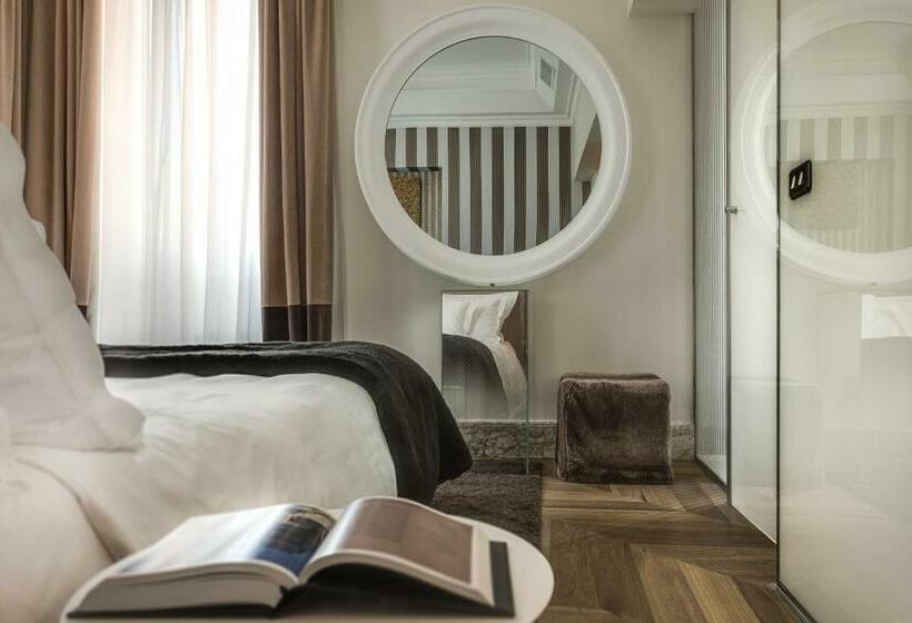 Camera Executive, Palazzo Manfredi – Small Luxury Hotels Of The World
