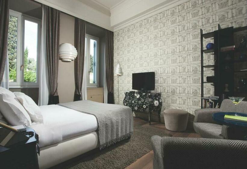 Camera Executive, Palazzo Manfredi – Small Luxury Hotels Of The World