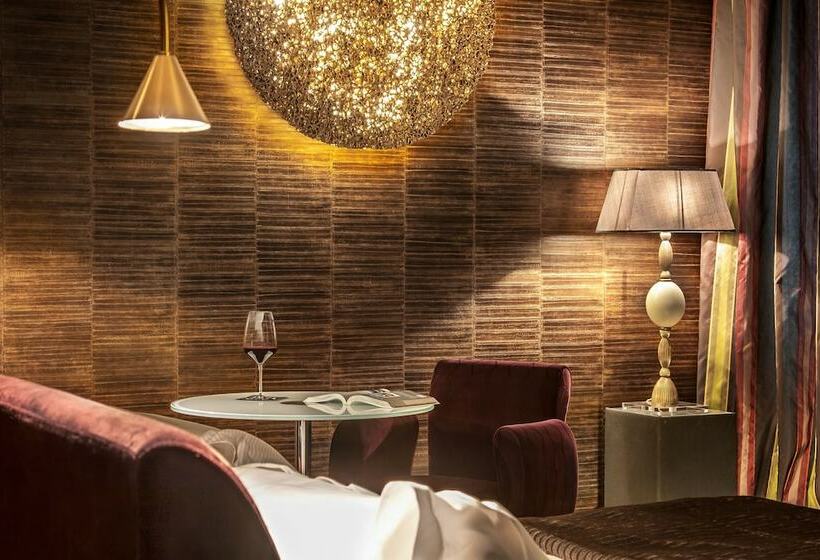 Suite, Palazzo Manfredi – Small Luxury Hotels Of The World