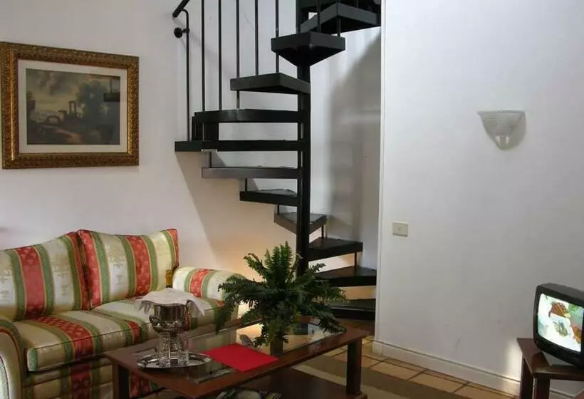 استودیوی استاندارد, Residenza Monti