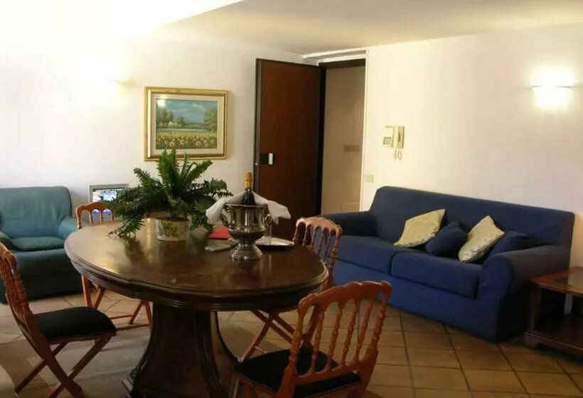 استودیوی استاندارد, Residenza Monti