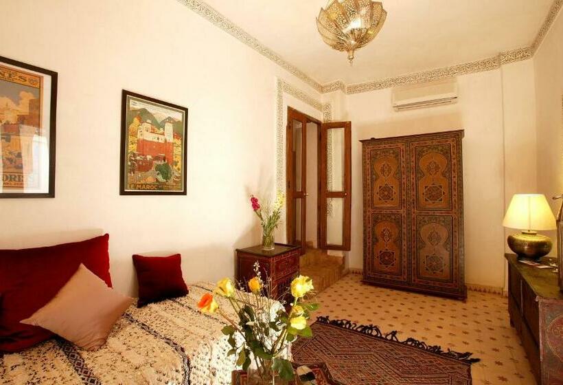 سوییت, Riad Aladdin