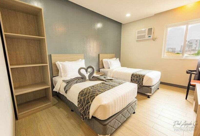 اتاق لوکس, One