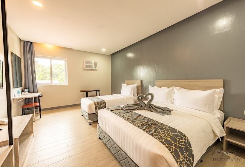 اتاق لوکس خانوادگی, One