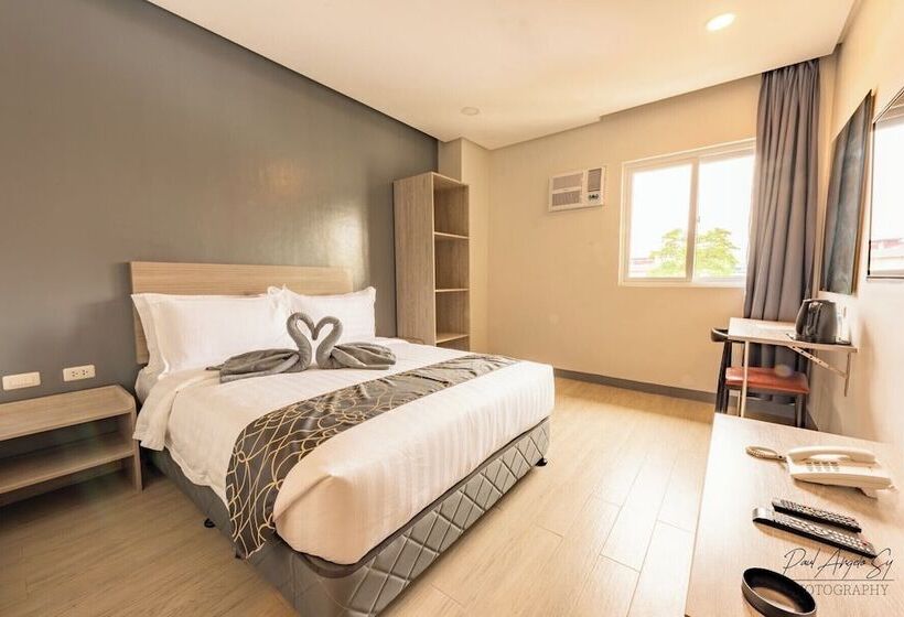 اتاق لوکس, One