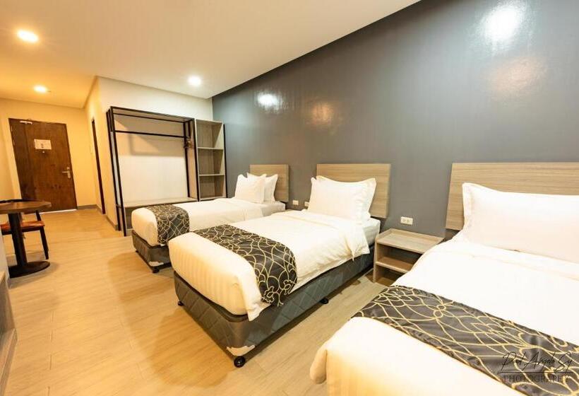 اتاق لوکس خانوادگی, One