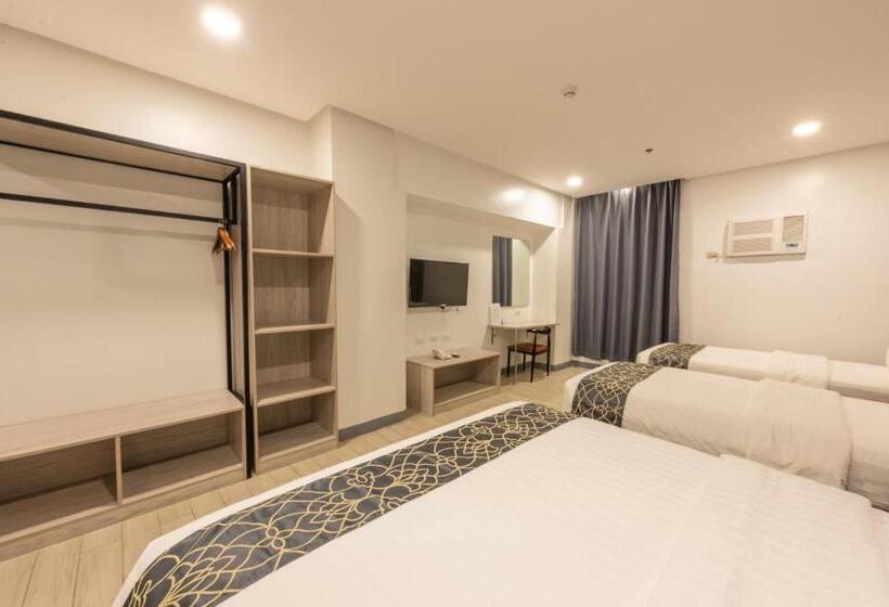 اتاق خانوادگی, One