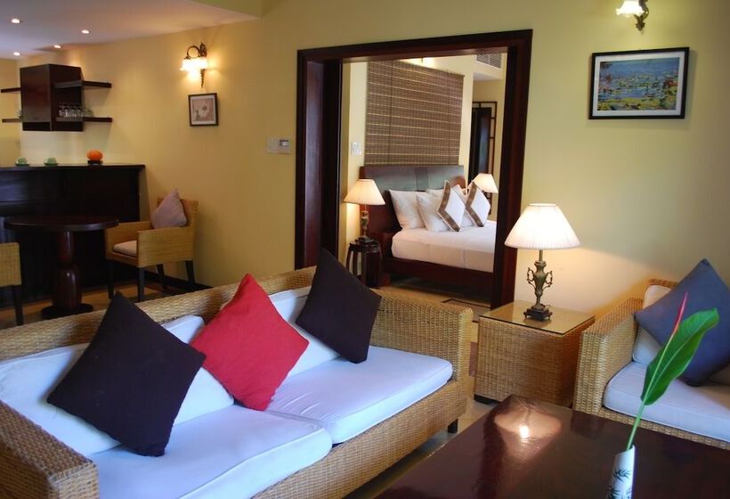 سوییت با چشم‌انداز باغ, Allezboo Beach Resort & Spa