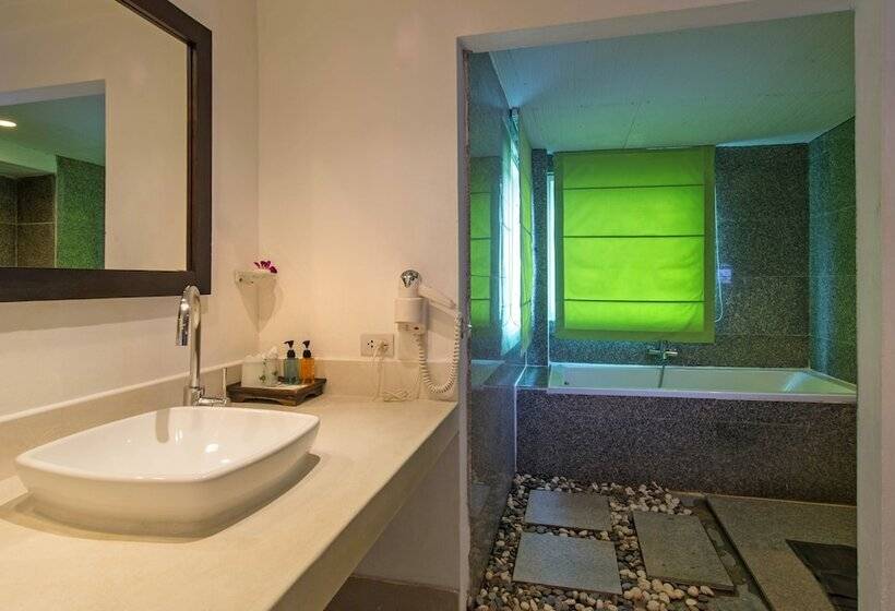 プールの見えるデラックスルーム, Aonang All Seasons Beach Resort