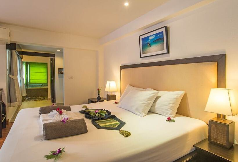 プールの見えるデラックスルーム, Aonang All Seasons Beach Resort