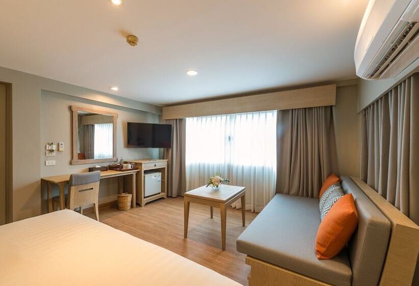 プールの見えるデラックスルーム, Aonang All Seasons Beach Resort