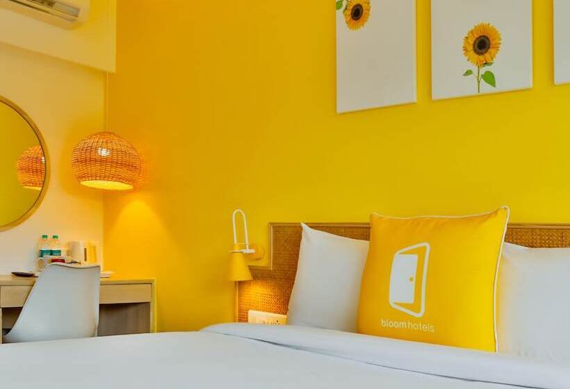 Номер Стандарт, Bloom Hotel   Juhu