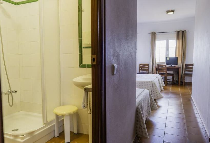 חדר סטנדרט לשלושה, Complejo Los Veneros