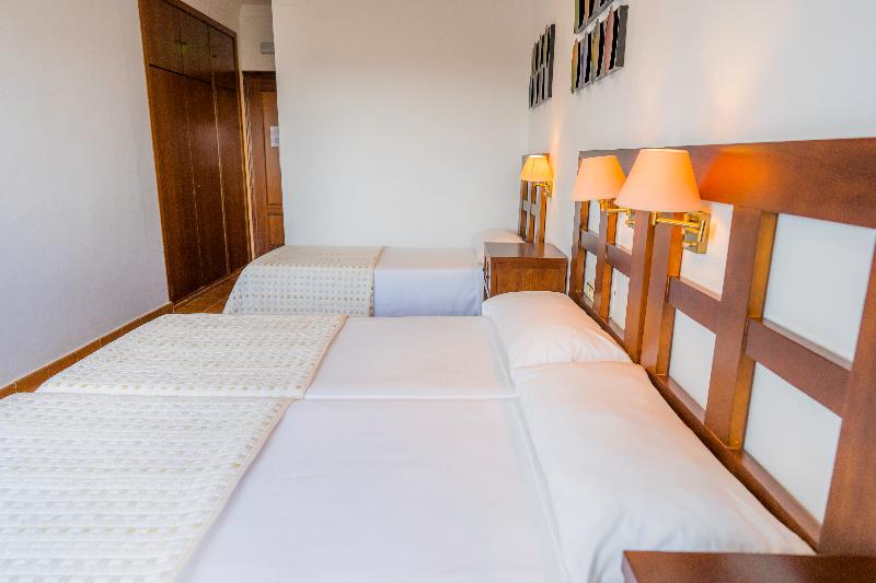 חדר סטנדרט לשלושה, Complejo Los Veneros