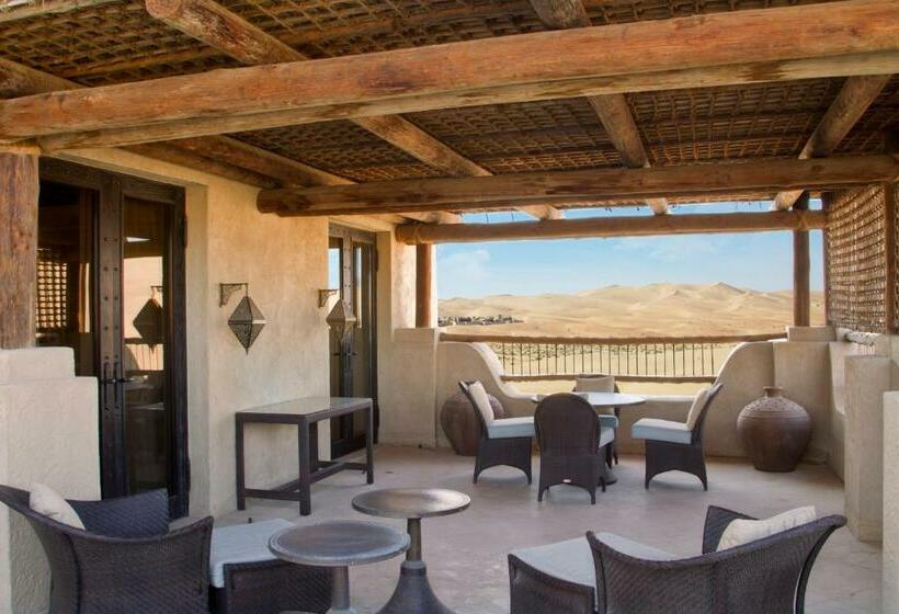 Номер Deluxe с Террасой, Anantara Qasr Al Sarab Desert Resort