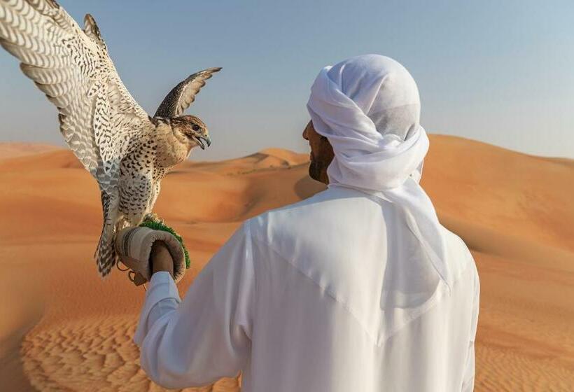 Номер Deluxe с Террасой, Anantara Qasr Al Sarab Desert Resort