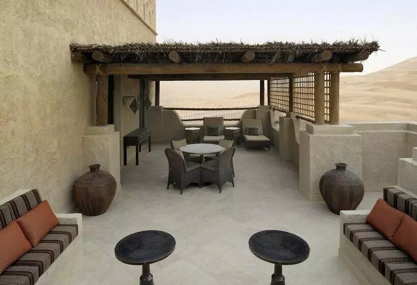 テラス付きデラックスルーム, Anantara Qasr Al Sarab Desert Resort