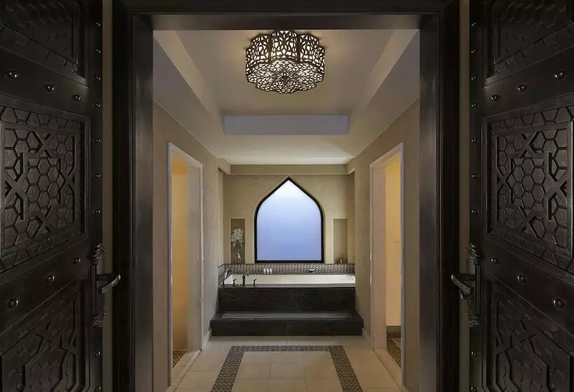 テラス付きデラックスルーム, Anantara Qasr Al Sarab Desert Resort