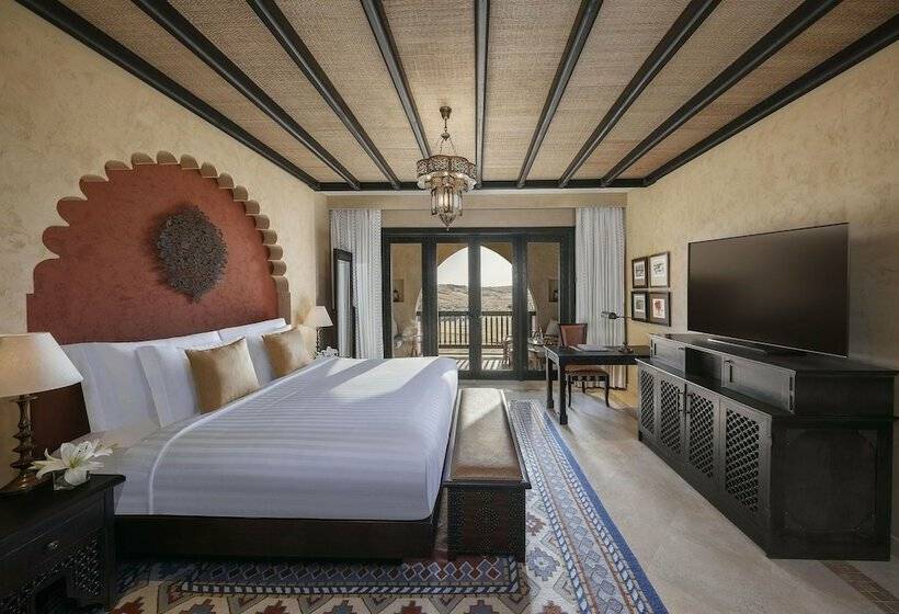 Номер Deluxe с Балконом, Anantara Qasr Al Sarab Desert Resort