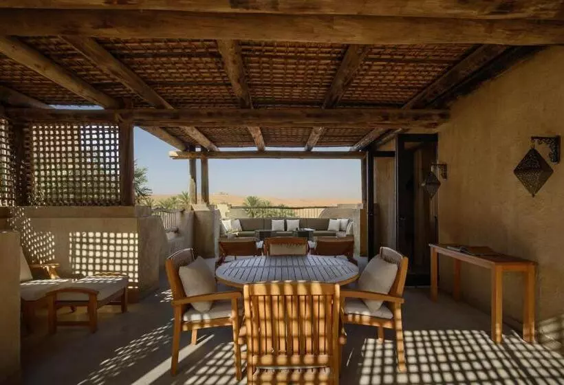 テラス付きデラックスルーム, Anantara Qasr Al Sarab Desert Resort
