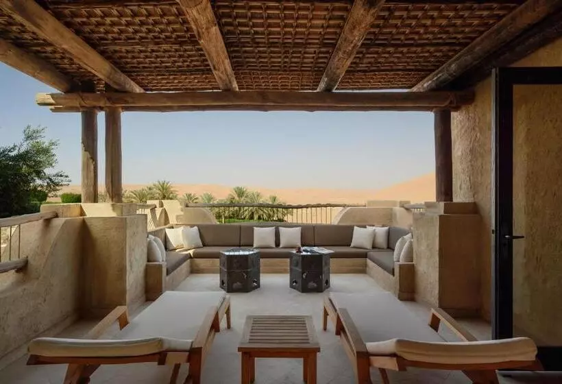 テラス付きデラックスルーム, Anantara Qasr Al Sarab Desert Resort