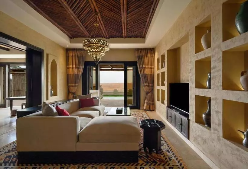 プール付き１ベッドルームヴィラ, Anantara Qasr Al Sarab Desert Resort