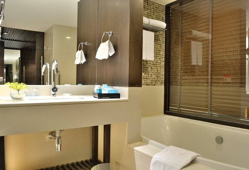 اتاق لوکس با چشمانداز دریا, Aone Pattaya Beach Resort