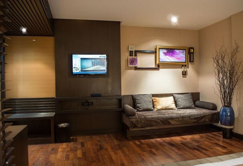 디럭스 룸 바다 전망, Aone Pattaya Beach Resort