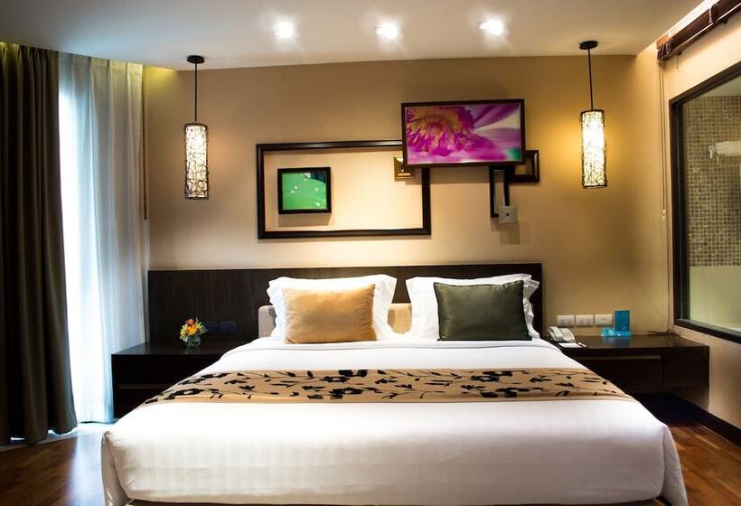 اتاق لوکس با چشمانداز دریا, Aone Pattaya Beach Resort