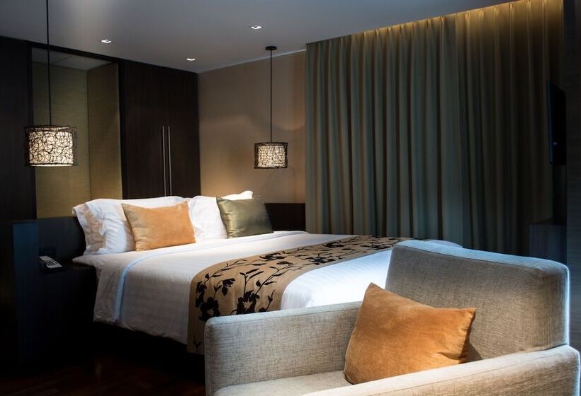 سوییت با چشمانداز استخر, Aone Pattaya Beach Resort