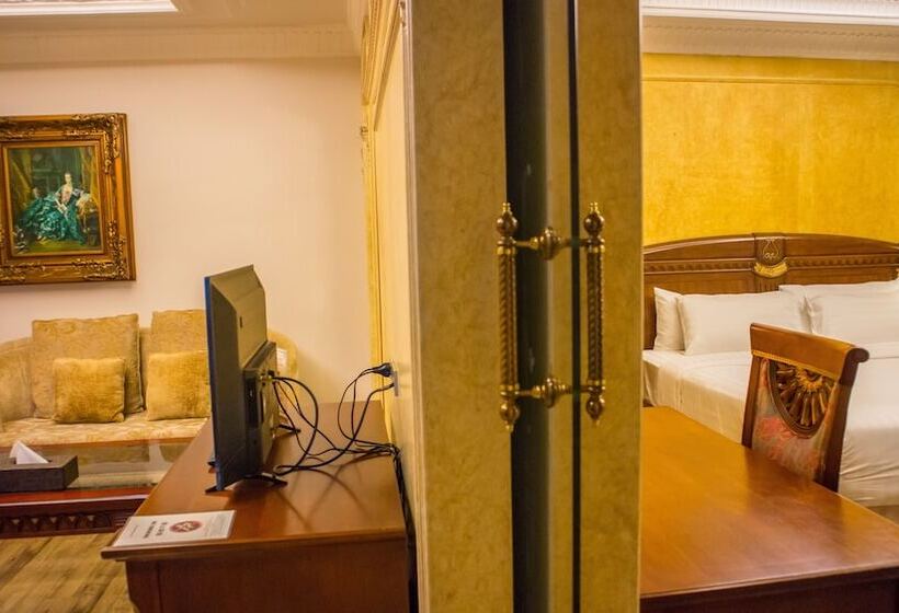 小型套房, Four Seasons Place Pattaya