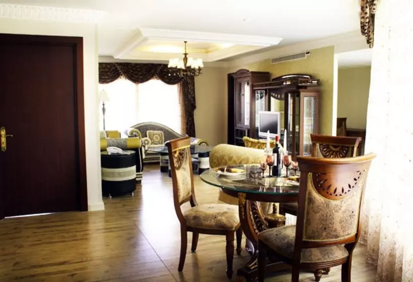 スイート, Four Seasons Place Pattaya