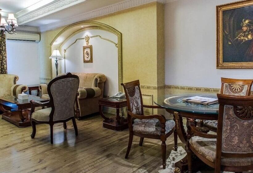 带2个卧室的套房, Four Seasons Place Pattaya