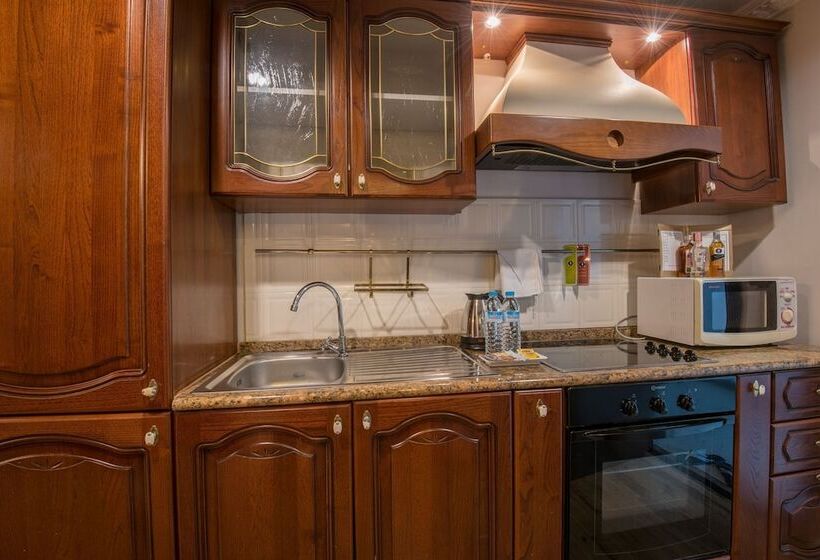 家庭套房, Four Seasons Place Pattaya