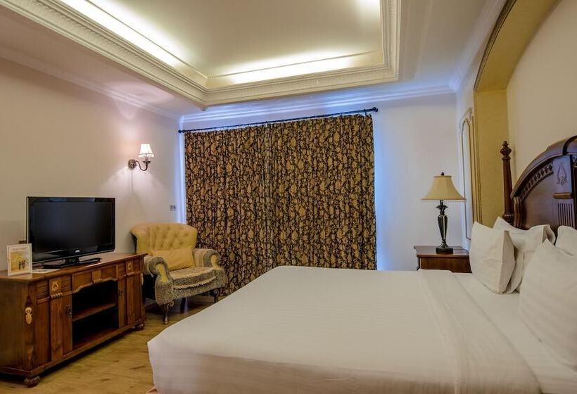 Люкс, Four Seasons Place Pattaya