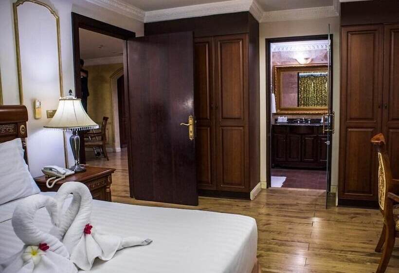 带2个卧室的套房, Four Seasons Place Pattaya