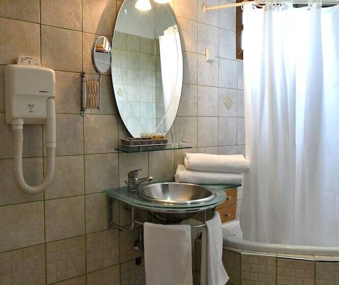 غرفة قياسية, Four Seasons