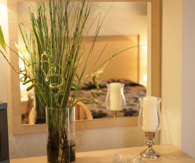 غرفة قياسية, Four Seasons