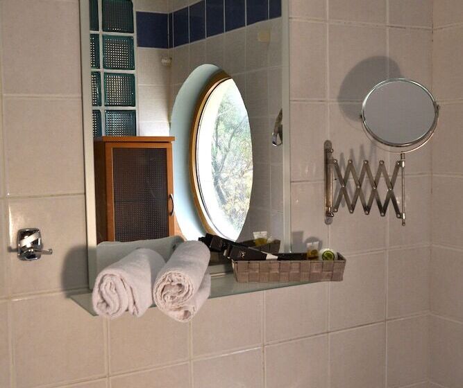 شقة غرفتين, Four Seasons