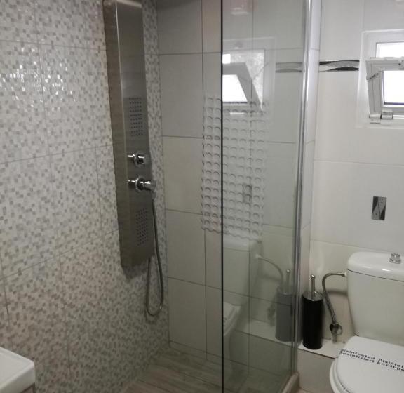 غرفة قياسية, Four Seasons