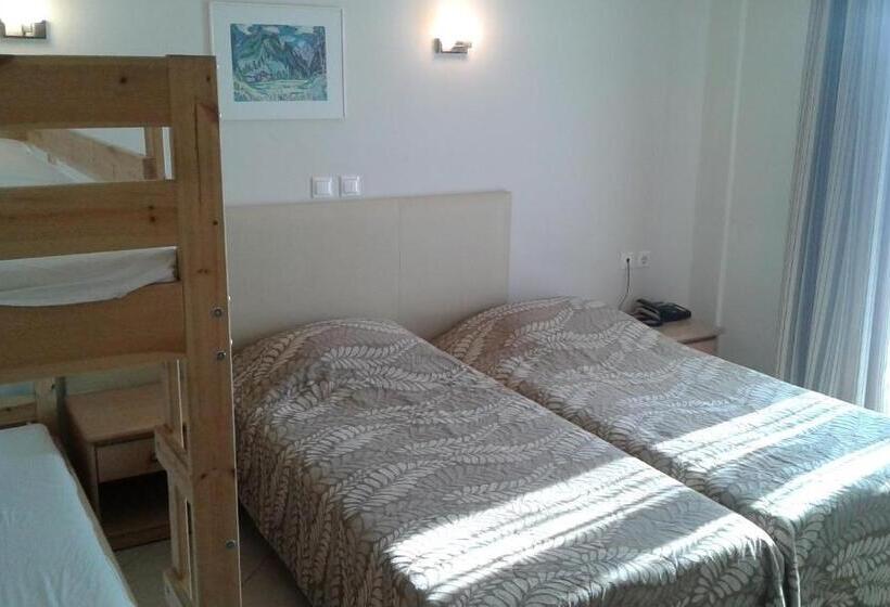 غرفة عائلية, Four Seasons