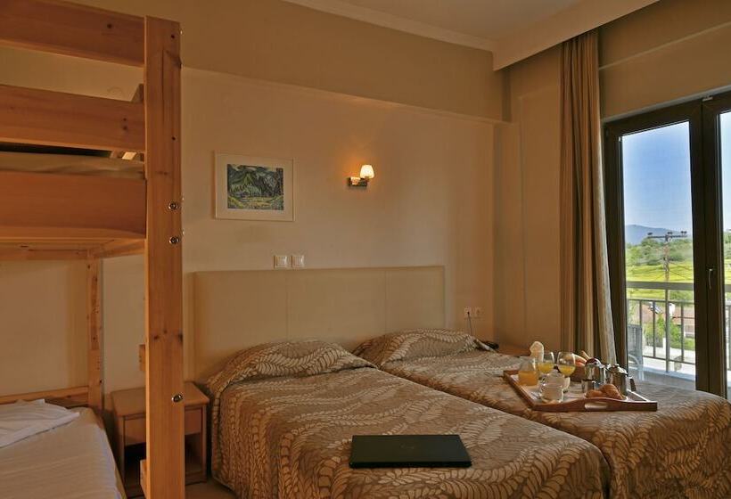 غرفة عائلية, Four Seasons