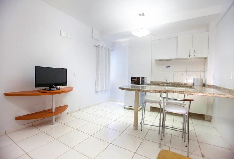 Appartement met 2 Slaapkamers, Golden Dolphin Flat Top Jc