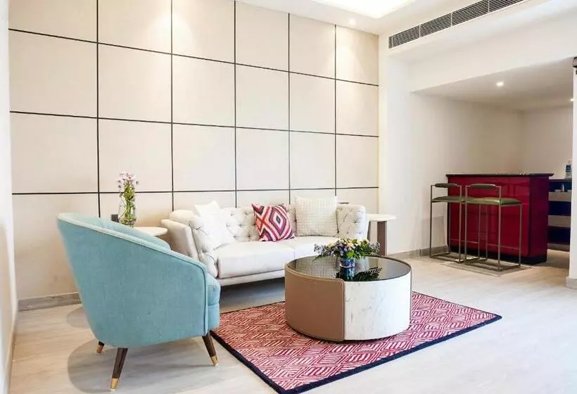 ジュニアスイート, Golden Tulip Lucknow